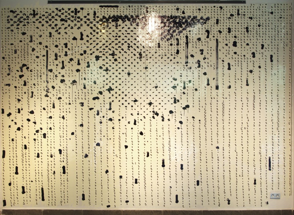 Triade Oleksiy Koval, Ford Museum, Gölcük 2014 320 x 440 cm, ink, marker, tape on the wall Photo © Dmytro Goncharenko