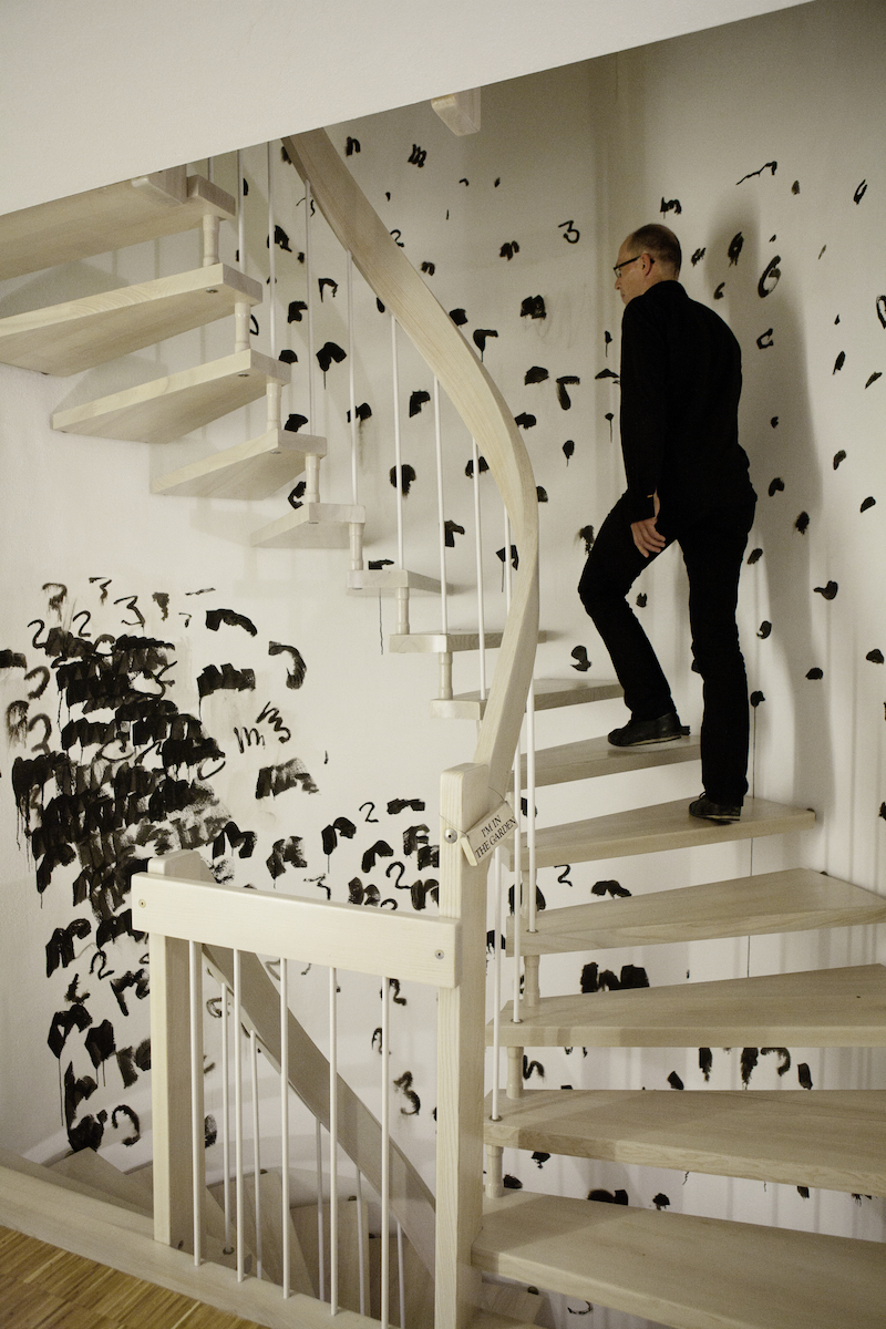 Oleksiy Koval, “Die Treppe”, 2012, ink on wall, private collection, Starnberg. Photo © Klaus Mauz