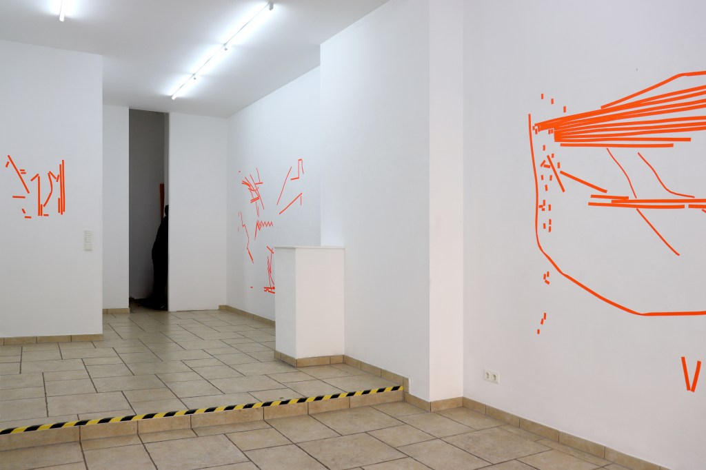 DrDDr, Epigonal, Choleriker
The Beautiful Formula Collective
Karina Bugayova, Daniel Geiger, Oleksiy Koval, Thomas Rieger, Veronika Wenger, Michael Wright
Tape on wall, ep.contemporary Berlin, 2022