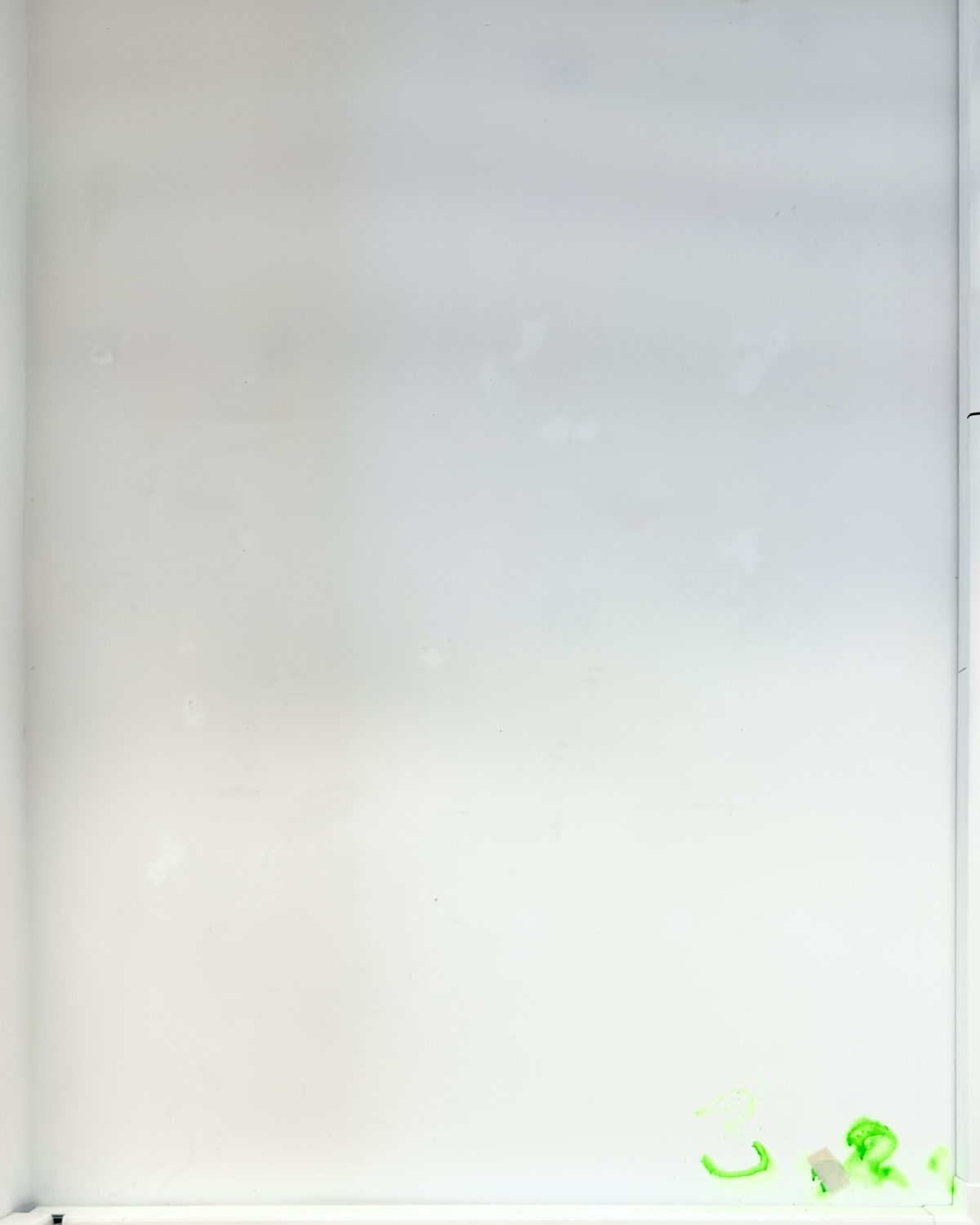 Eins, zwei, eins, drei
Oleksiy Koval, 2025
Köşk, Munich
230 x 150 cm, spray, tape on wall
Photo: rhythmsection.de