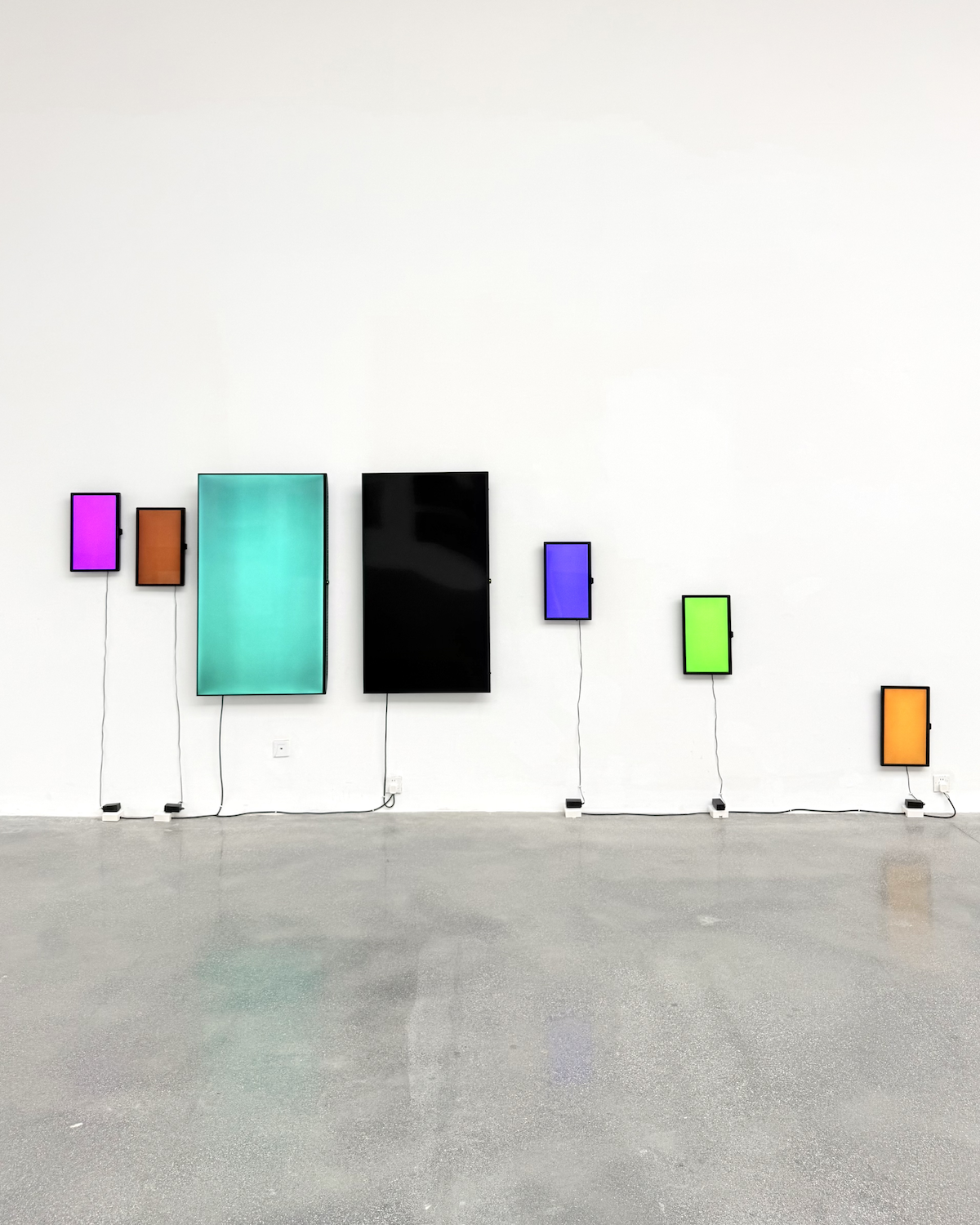 WMYCB for Manufacturing Aesthetics
Oleksiy Koval, 2026
Installation, 9 LED screens, variable dimensions
Songshan Lake Boxes Art Museum, Dongguan
Photo © Boxes Art Museum